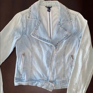 Lightweight acid wash jean jacket